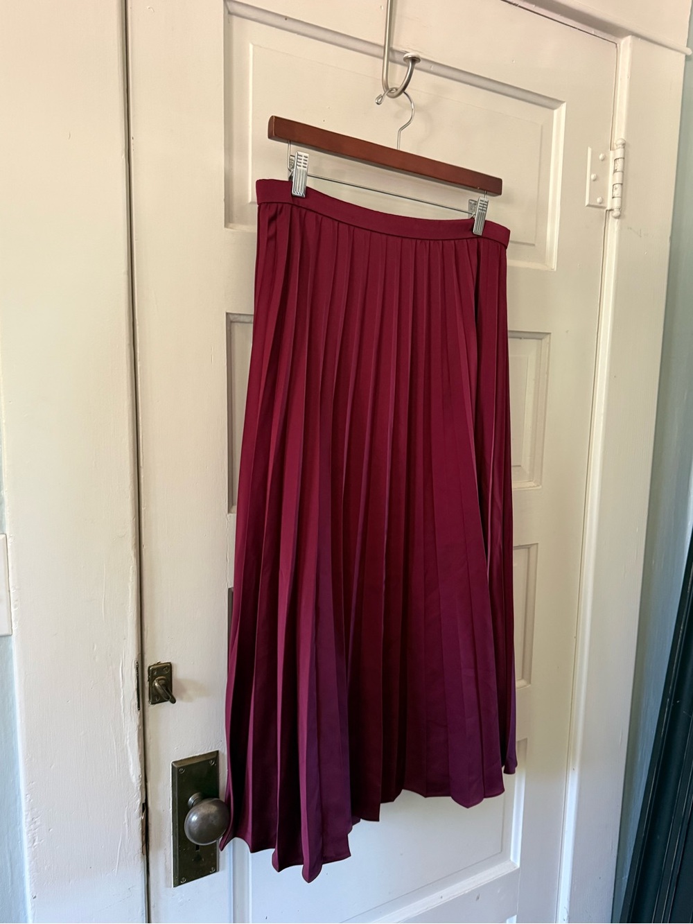 J. Crew Pleated Midi Skirt - 10 - Picture 4 of 9